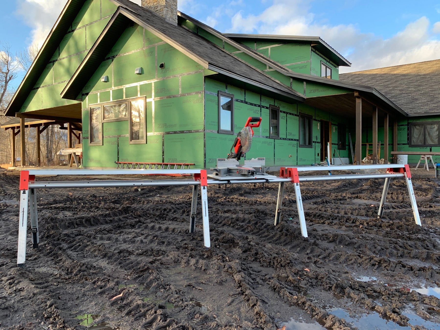 Cuthub miter saw stand 2025